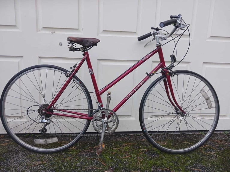 Claud Butler Regent: Ladies Lightweight Classic Road Bike