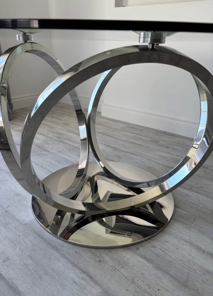 Large glass dining table 1400mm 