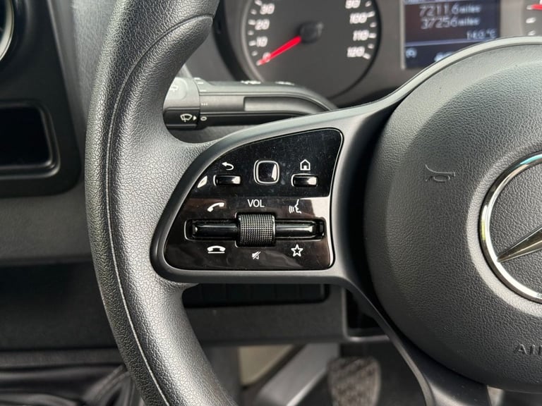 2022 Mercedes-Benz Sprinter 3.5t H2 Progressive Van PANEL VAN DIESEL Manual