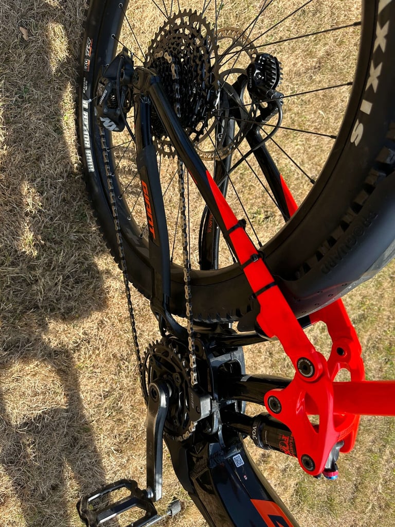 2025 GIANT CYCLES TRANCE E+ XL Pro Frame with Speedbox E-Bike Electric Manual