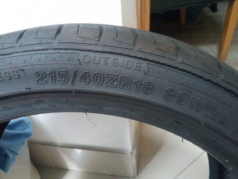215/40/18