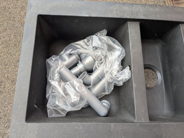 Black kitchen sink, new