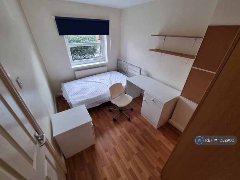 6 bedroom house in Bridgelea Road, Withington, M20 (6 bed) (#1032900)