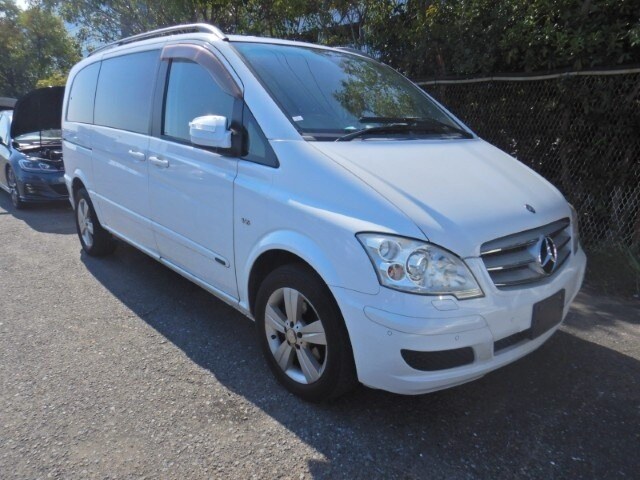 image for 2011 Mercedes-Benz V-Class 2011 V350 AUTOMATIC * FULL LEATHER INTERIOR * LOW MILEAGE * TOP GRADE ...