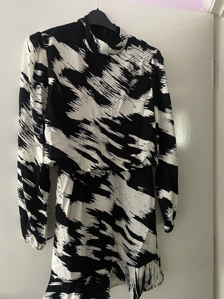 Ladies NEW skater dress 