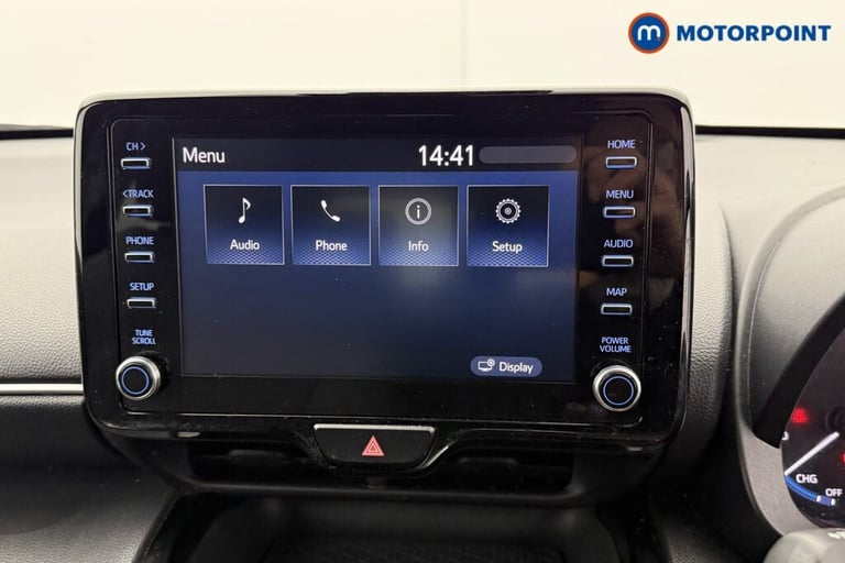 2024 Toyota Yaris Cross 1.5 Hybrid Design 5dr CVT Estate Hybrid Automatic