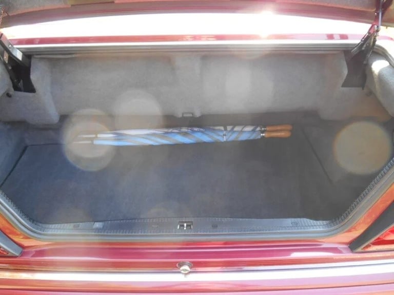 1994 Mercedes-Benz E Class E220 2-Door Petrol