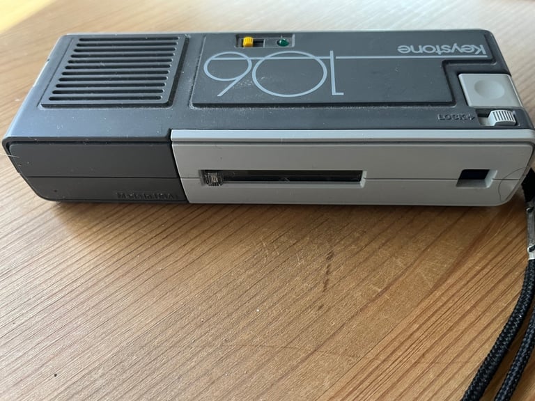 image for Vintage ~ Keystone 106 Everflash Pocket Camera (with built in flash) Untested