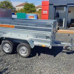 image for BRAND NEW B235 7,7ft 4,2ft TWIN AXLE DOUBLE BROADSIDE WITH RAMP TRAILER 750KG
