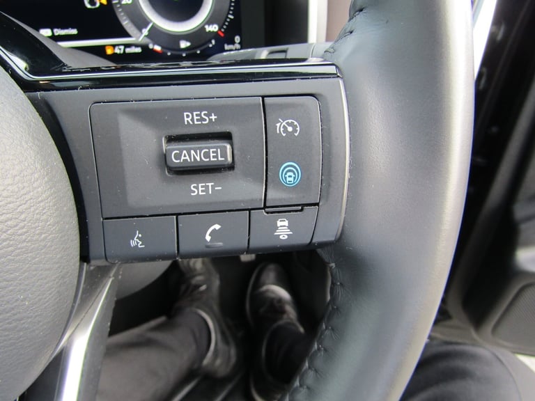 2024 Nissan Qashqai 1.3 DiG-T MH Tekna 5dr Hatchback Petrol Manual