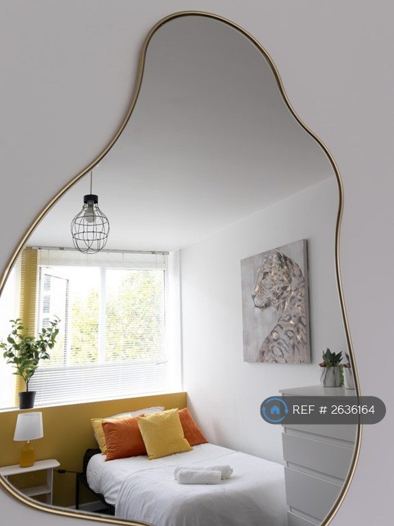 2 bedroom house in Enterprise House, Portsmouth, PO1 (2 bed) (#2636164)