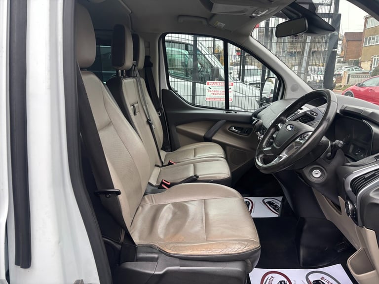 2017 Ford Tourneo Custom 2.0 TDCi 130ps Low Roof 9 Seater Titanium Minibus Diesel Manual