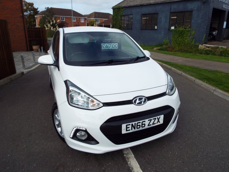 image for 2016 Hyundai i10 1.2 Premium 5dr HATCHBACK Petrol Manual