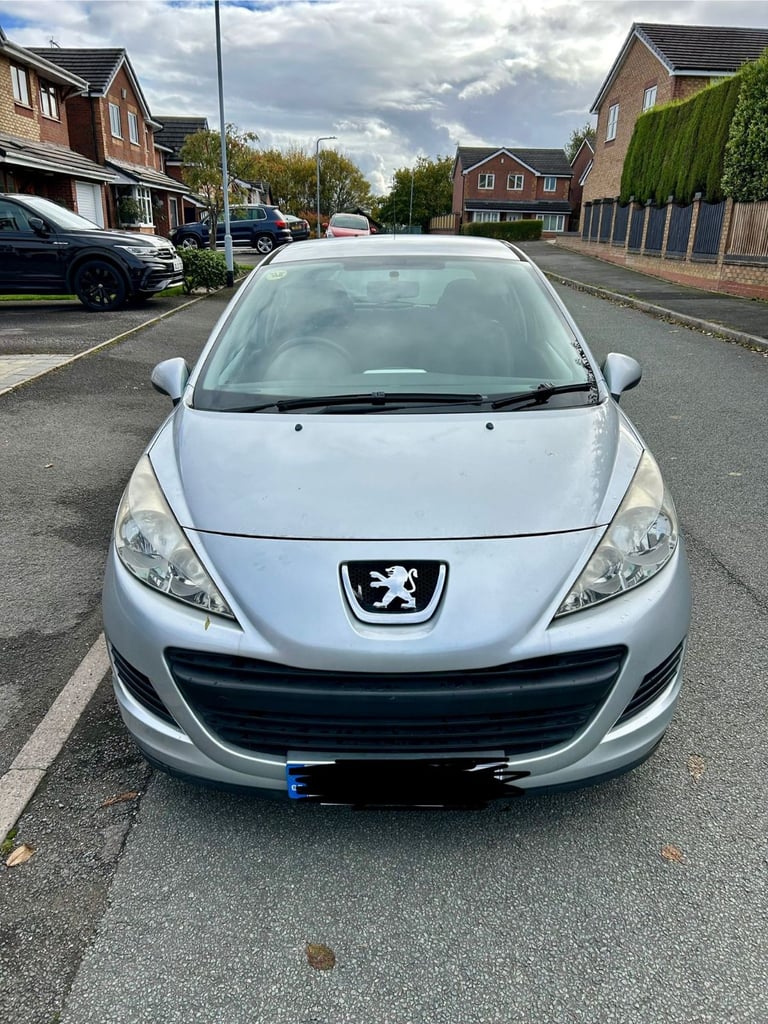 Cheap Peugeot, 207, Hatchback, 2009, Manual, 1560 (cc),3 doors for sale in Stoke-on-Trent, Staffordshire