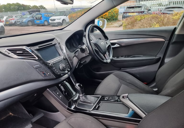 AUTOMATIC Hyundai i40 Tourer,HEATED SEATS,LOW TAX,REVERSE CAMERA,CHEAP TO RUN