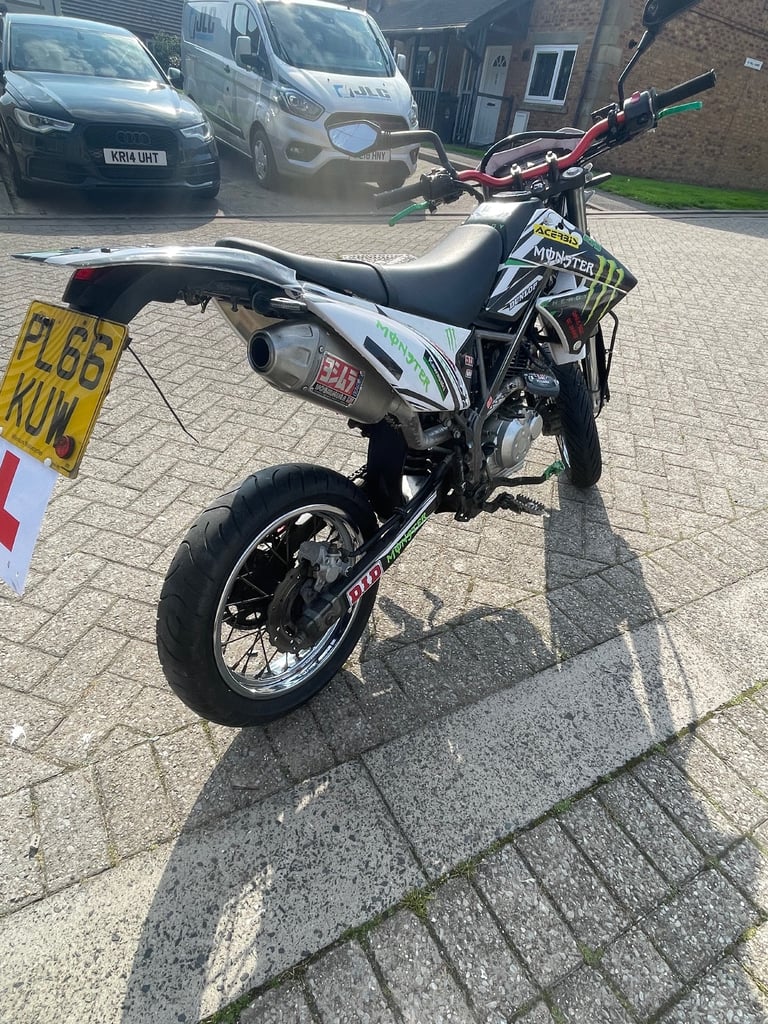 Kawasaki, D-TRACKER, 2016, 125 (cc)