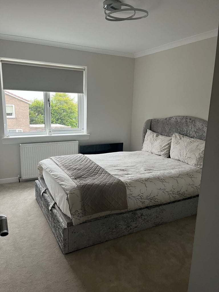 Beautiful double bed ottoman 