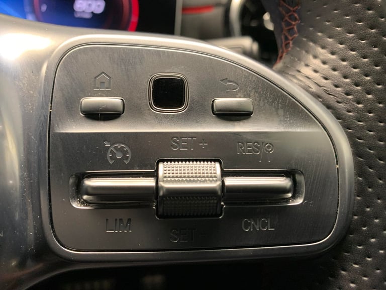 2020 Mercedes-Benz A-Class 1.3 A180 AMG Line (Executive) Hatchback 5dr Petrol 7G-DCT Euro 6 (s/s)...