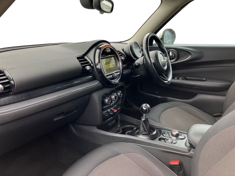 2016 MINI Clubman 2.0 Cooper D 6dr Estate DIESEL Manual