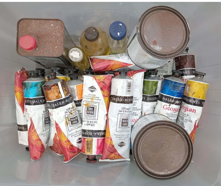 image for 36 used but still useable tubes of quality oil paints