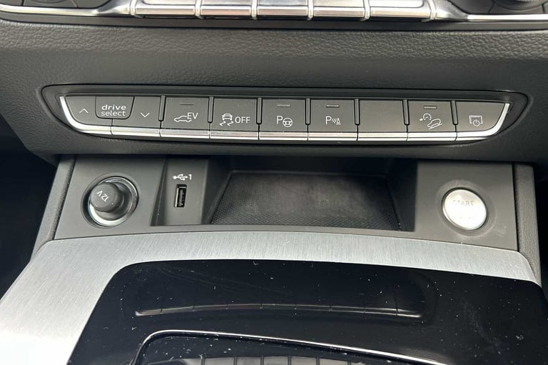 2025 Audi Q5 50 TFSI e Quattro S Line 5dr S Tronic SUV Hybrid Automatic