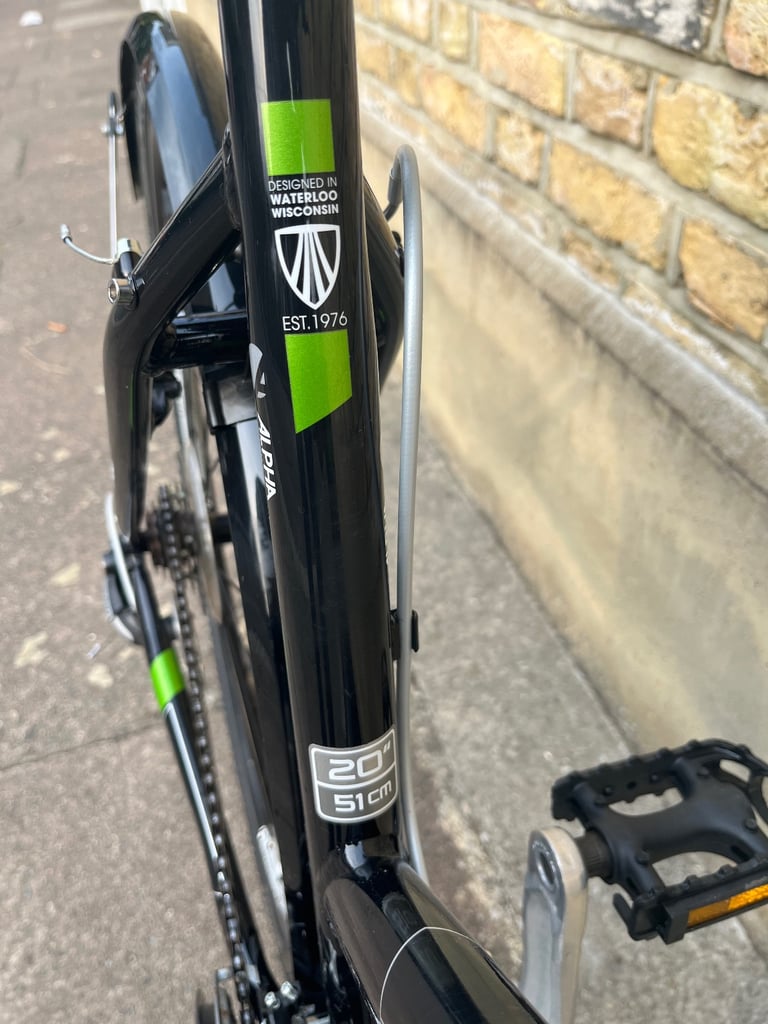 TREK 7100 Step-Through Super Lightweight Ladies bike