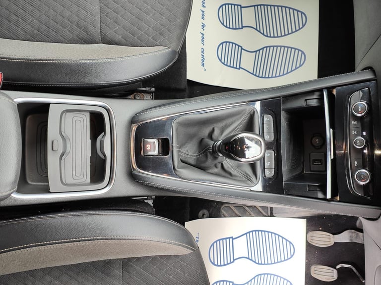 2018 Vauxhall Grandland X 1.2 Turbo Sport Nav Euro 6 (s/s) 5dr HATCHBACK Petrol Manual