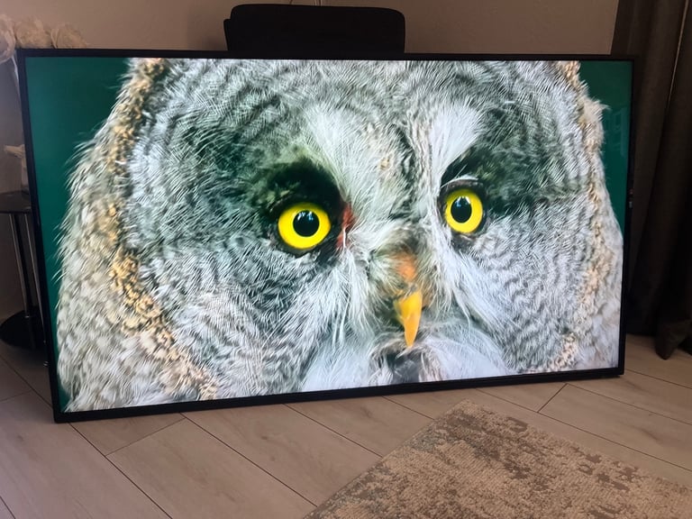 electriQ 65” 4K UHD HDR10 LED Smart LED TV in Great Condition