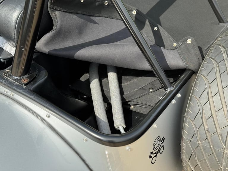 2012 Caterham Seven 2.0 Duratec. CSR Independent Suspension