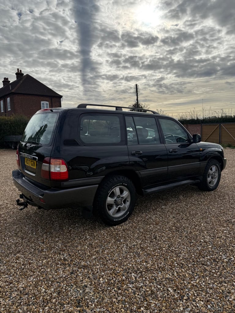  Toyota Land Cruiser Amazon 4.2 TD SUV 5dr Diesel Automatic (282 g/km, 201 bhp) Diesel Automatic