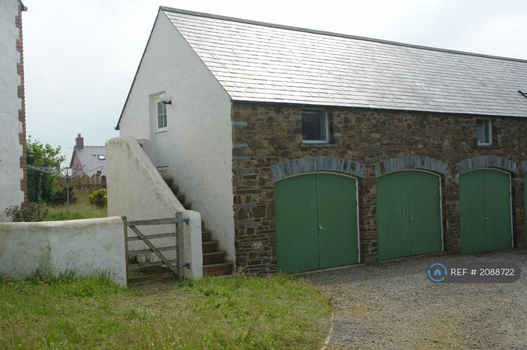 Studio flat in Letterston, Haverfordwest, SA62 (2088722) in