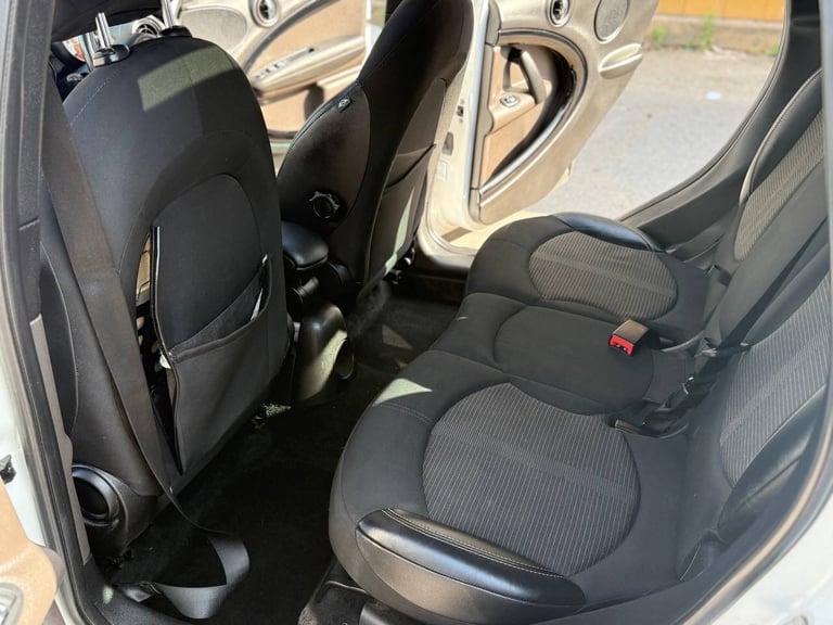 2012 MINI Countryman 16 Cooper 5dr Auto HATCHBACK Petrol Automatic