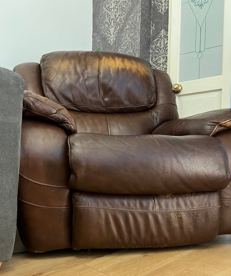 Leather recliner sofa armchair 