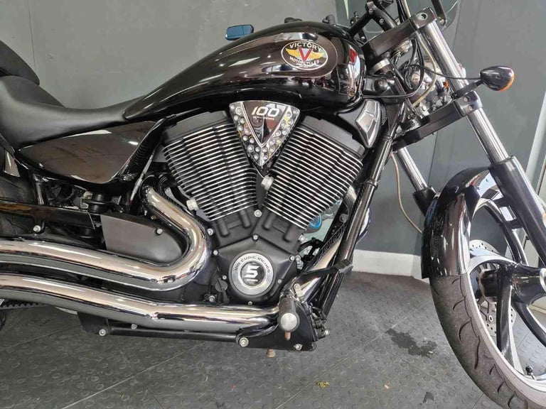 2010 Victory 8 Ball