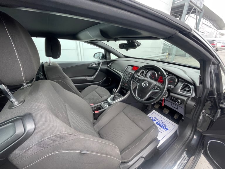 * VAUXHALL CASCADA 2.0 CDTi SE CONVERTIBLE + JUST SERVICED + ALLOYS + 2 KEYS *