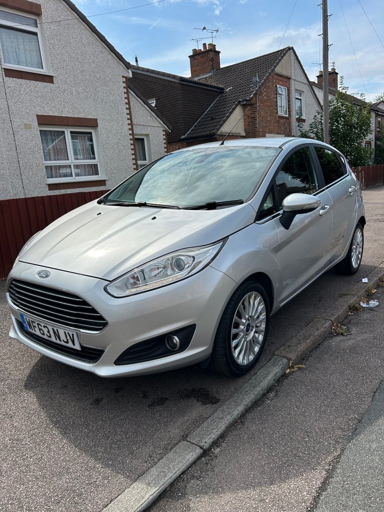 2013 Ford Fiesta 1.0 EcoBoost Titanium 5dr HATCHBACK Petrol Manual