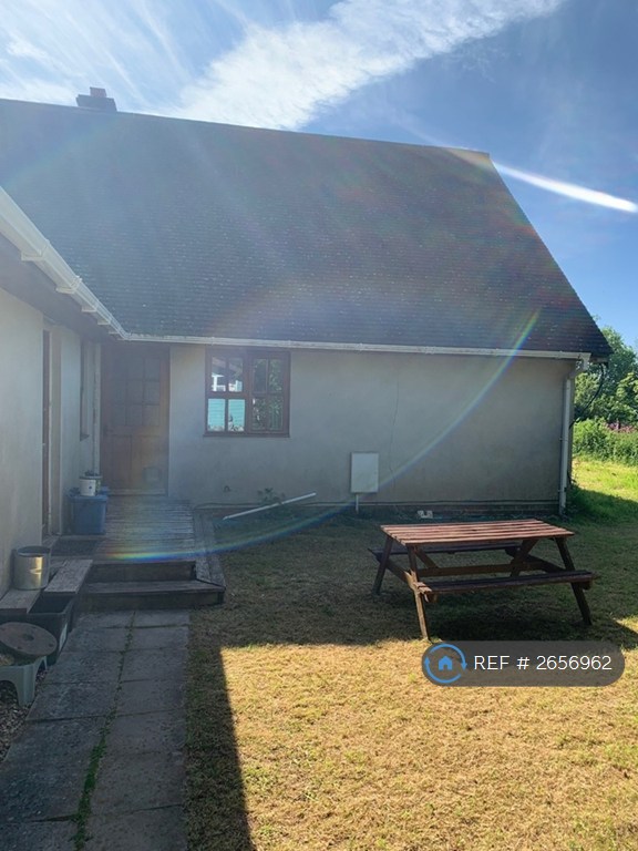 1 bedroom flat in Stokeinteignhead, Newton Abbot, TQ12 (1 bed) (#2656962)