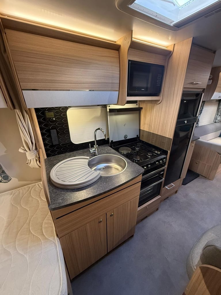2021 BAILEY PEGASUS GRANDE SE TURIN - 6 BERTH CARAVAN 