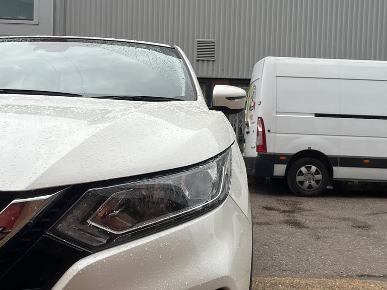 2017 Nissan Qashqai 1.2 DIG-T Acenta XTRON Euro 6 (s/s) 5dr HATCHBACK Petrol Automatic