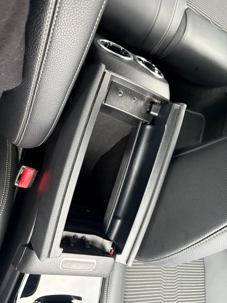 2020 Mercedes-Benz A-Class 2.0 A200d Sport (Premium Plus) Hatchback 5dr Diesel 8G-DCT Euro 6 (s/s...