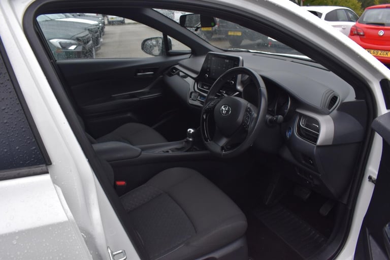 2020 Toyota C-HR 1.8 VVT-h Icon CVT Euro 6 (s/s) 5dr HATCHBACK Petrol/Electric Hybrid Automatic