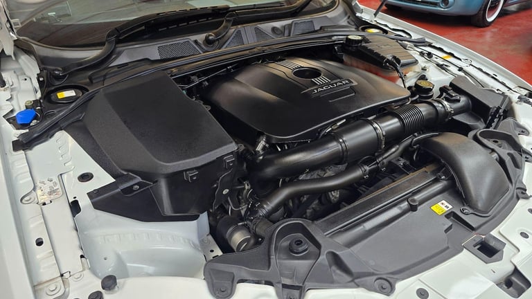  Jaguar XF 2.0I PORTFOLIO ULEZ FREE LOW MILEAGE  Petrol Automatic