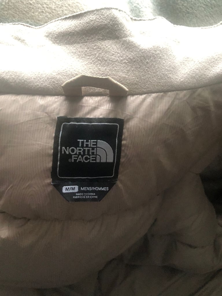 North Face Men's Parka. Large.