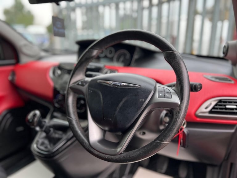 2012 Chrysler Ypsilon 1.2 Black and Red 5dr HATCHBACK PETROL Manual