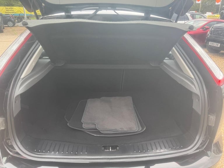 2011 Ford Focus 1.6 TDCi Titanium 5dr [110] [DPF] HATCHBACK DIESEL Manual