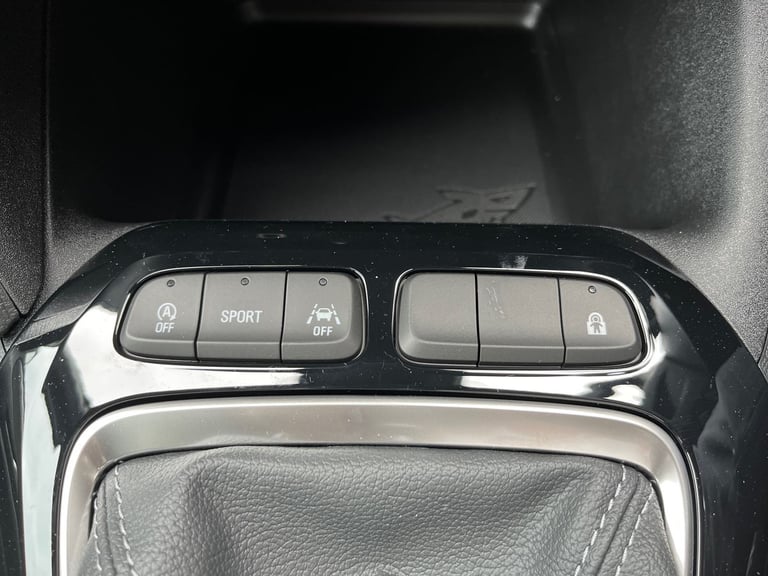  Vauxhall Corsa 1.2 Turbo Yes Hatchback 5dr Petrol Manual Euro 6 s/s 100 Ps