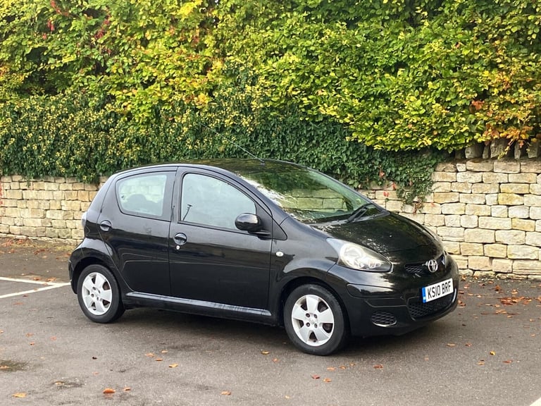 2010 Toyota AYGO 1.0 VVT-i Black 5dr HATCHBACK Petrol Manual