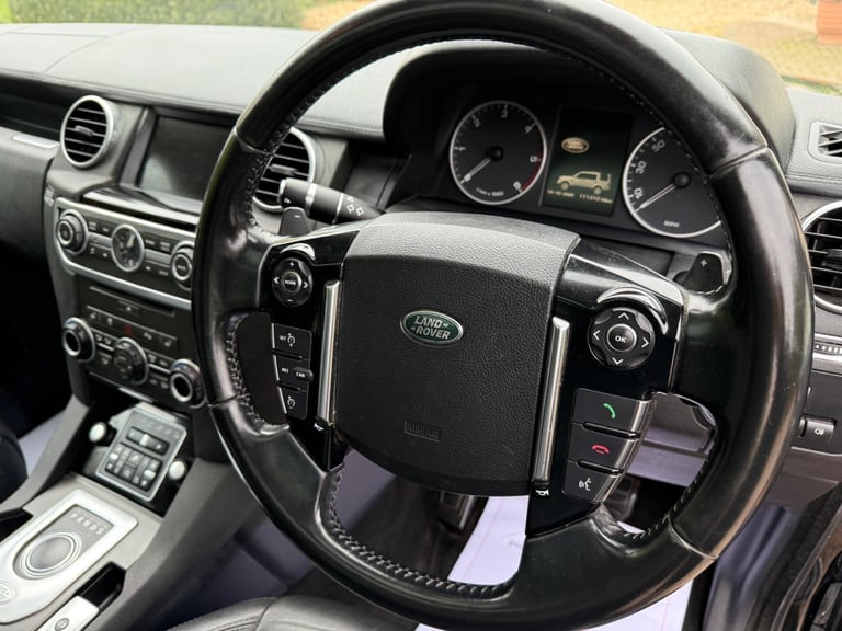 2016 Land Rover Discovery 4 3.0 SD V6 HSE SUV 5dr Diesel Auto 4WD Euro 6 (s/s) (256 bhp) ESTATE D...