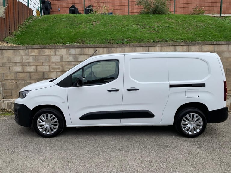 PEUGEOT PARTNER 1.5 L2 COMBI 5 SEAT CREW 60,372 MILES. NO VAT 2021