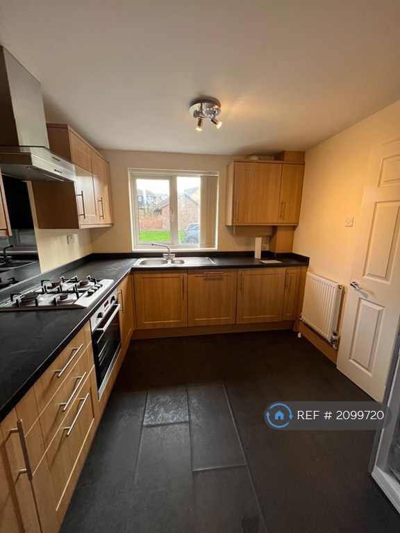 3 bedroom house in Lagonda Close, Newport Pagnell, MK16 (3 bed) (#2099720)